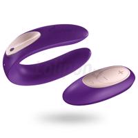 Satisfyer PARTNER Plus &amp;amp;#45; rádiós, két&amp;amp;#45;motoros vízálló, akkus párvibrátor (lila)